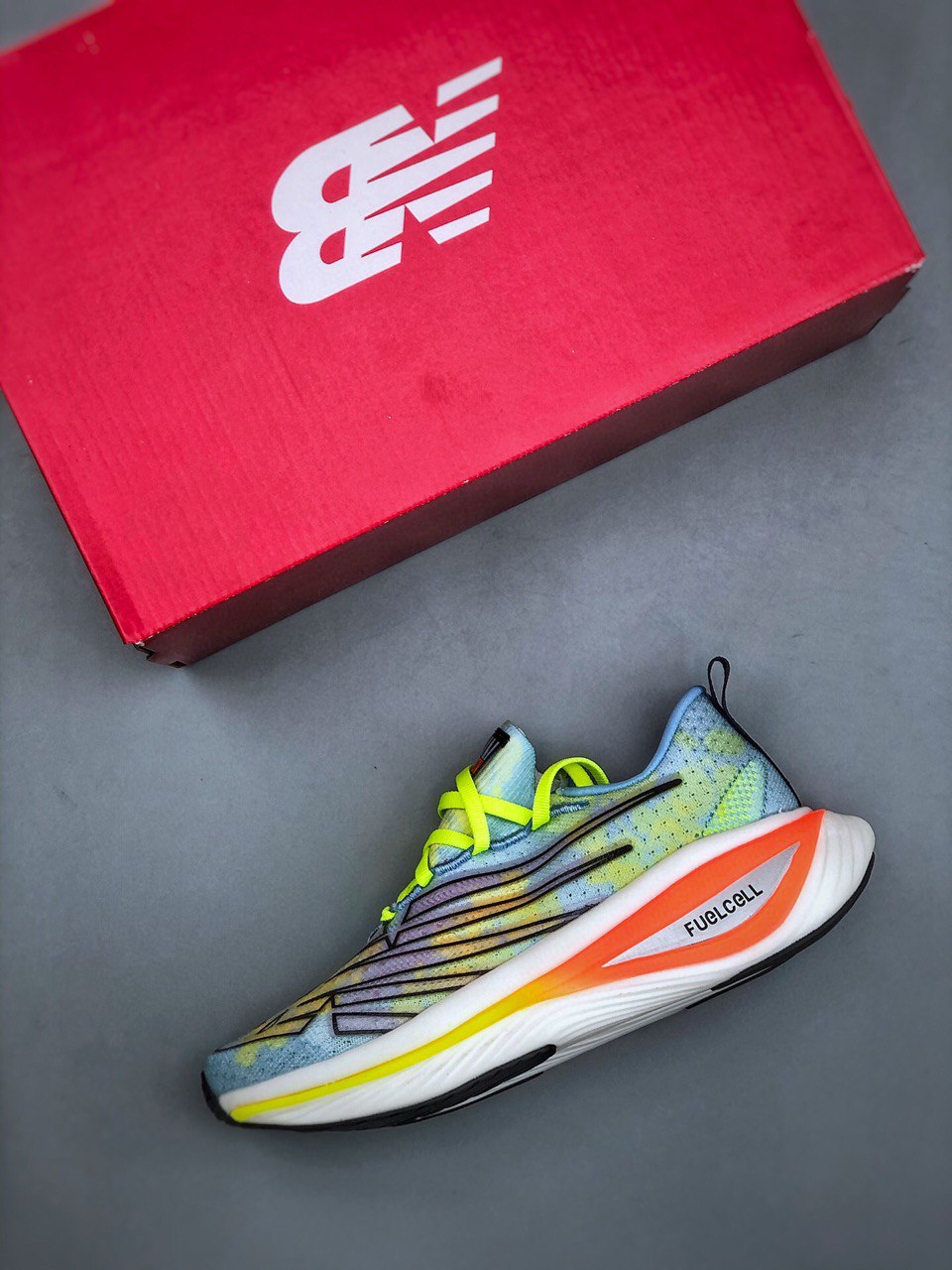 Tênis New Balance Fuelcell Supercomp Elite V3 - London