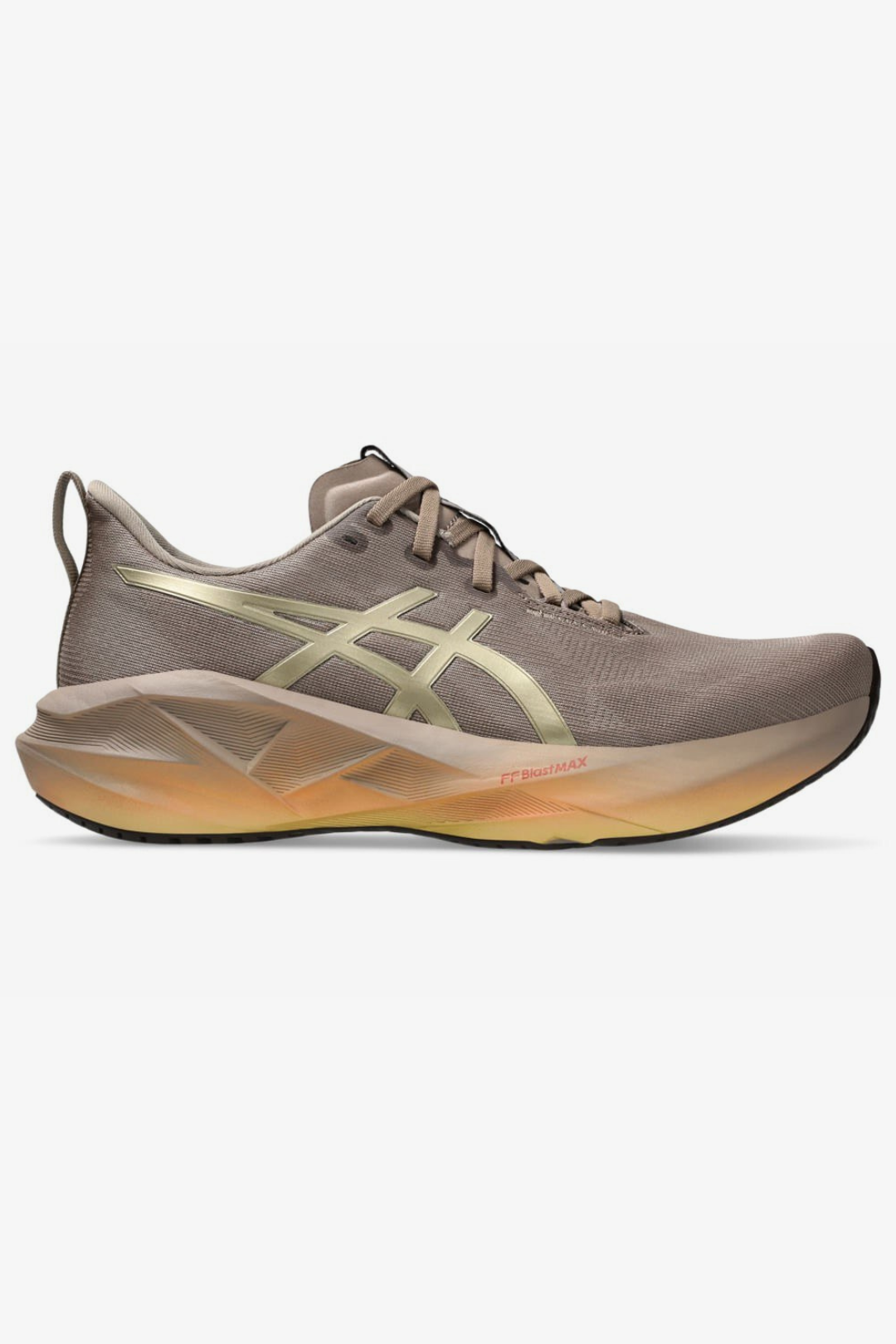 Tênis Asics Novablast 5 Luxe - Dourado/Marrom