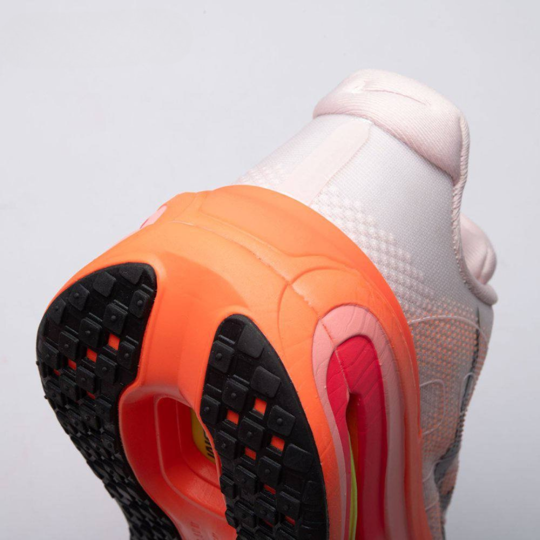 Tênis Nike Vomero Premium - Vermelho/Laranja