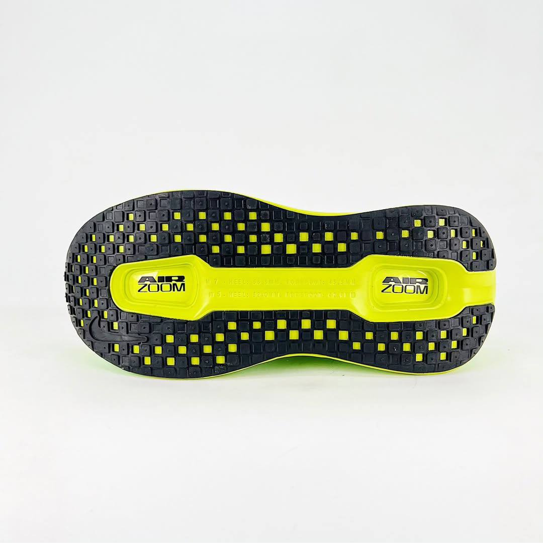 Tênis Nike Vomero Premium - Verde
