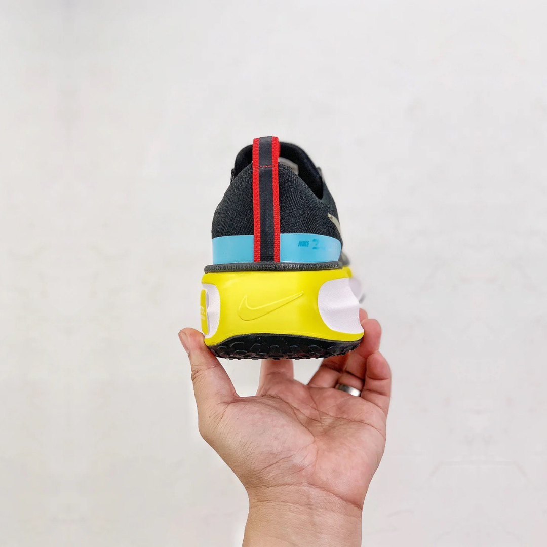 Tênis Nike Invincible Run 3 - Preto/Azul Báltico/Amarelo