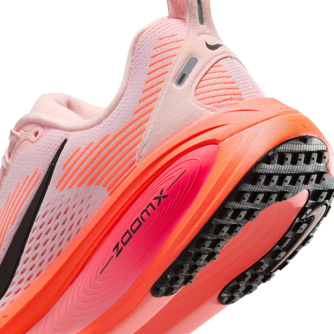 Tênis Nike Vomero 18 - Laranja/Vermelho