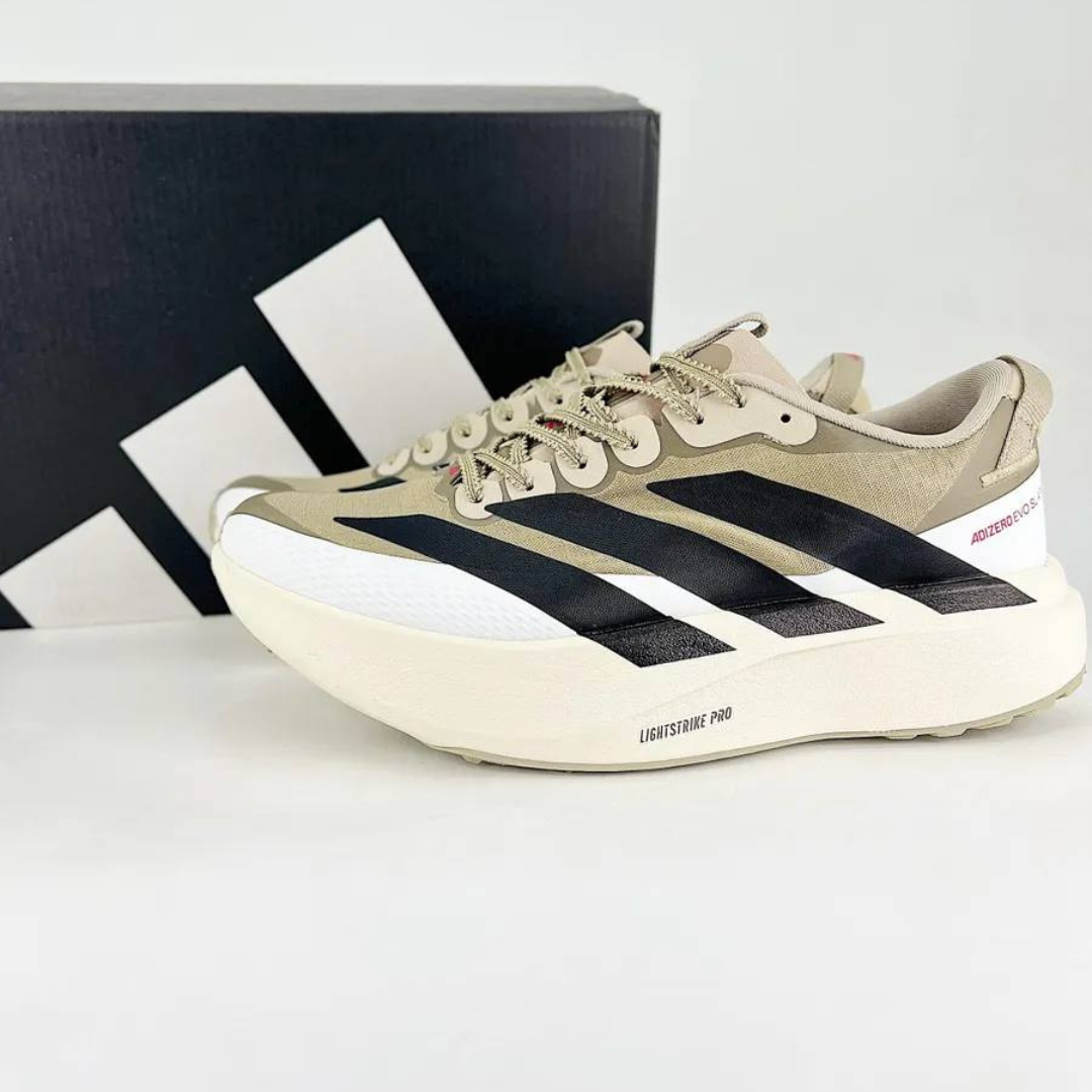 Tênis Adidas Adizero EVO SL ATR - Bege/Preto