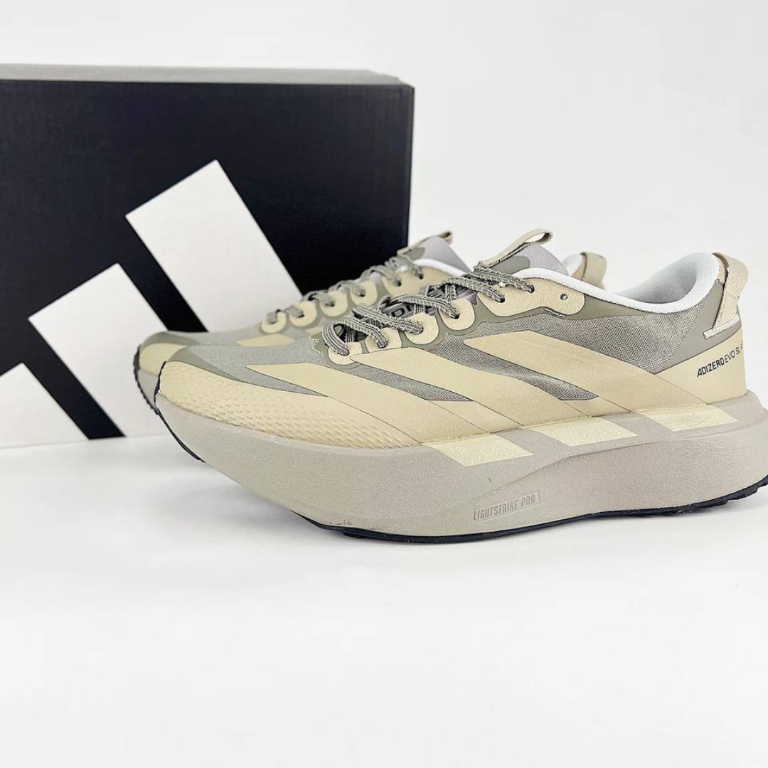 Tênis Adidas Adizero EVO SL ATR - Bege/Off White