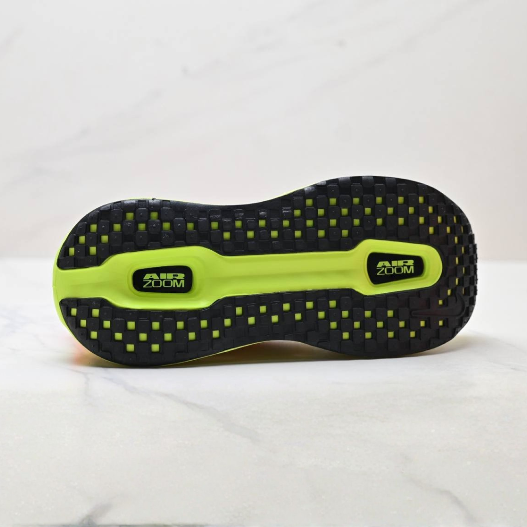 Tênis Nike Vomero Premium - Amarelo/Laranja