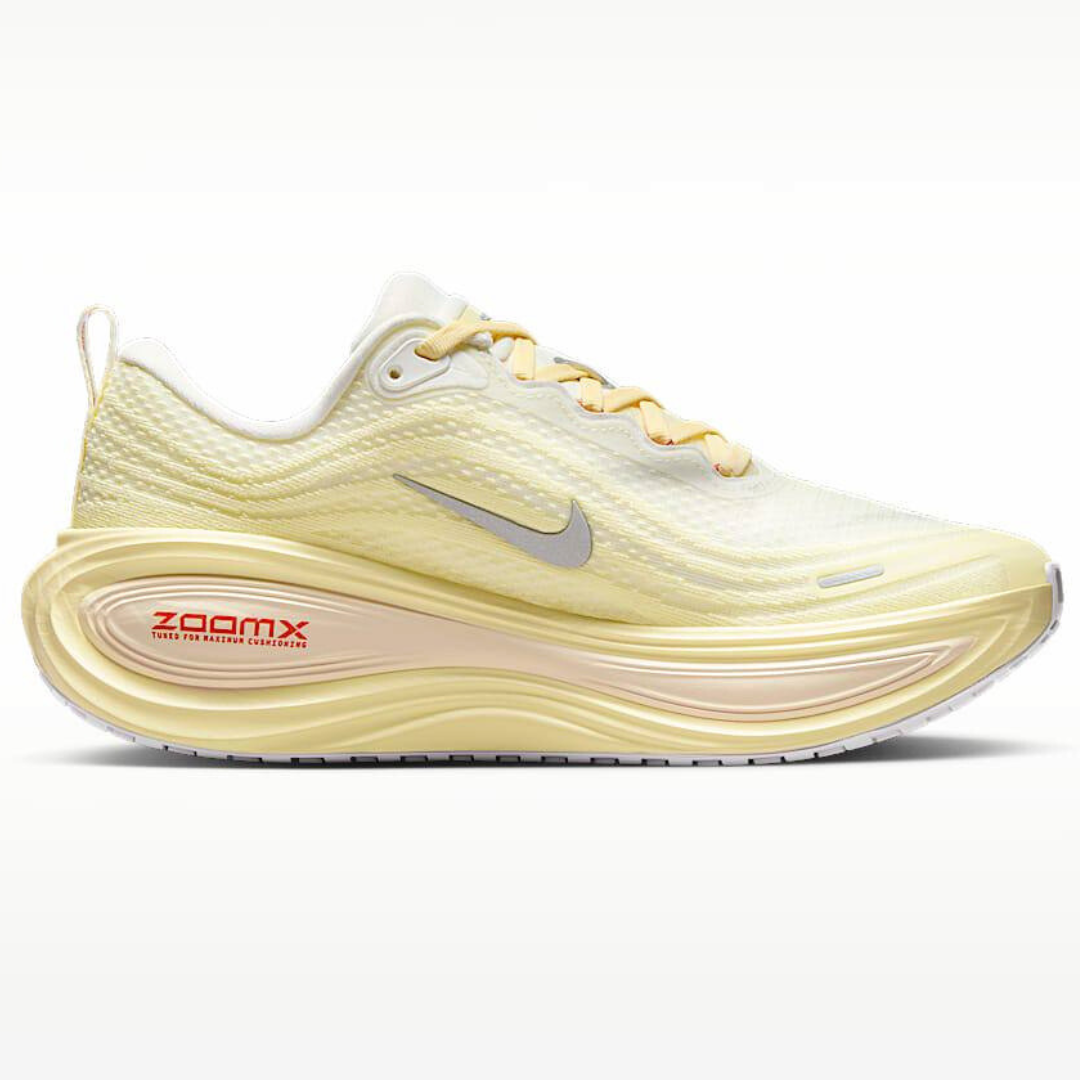Tênis Nike Vomero Plus - Amarelo Claro/Vermelho