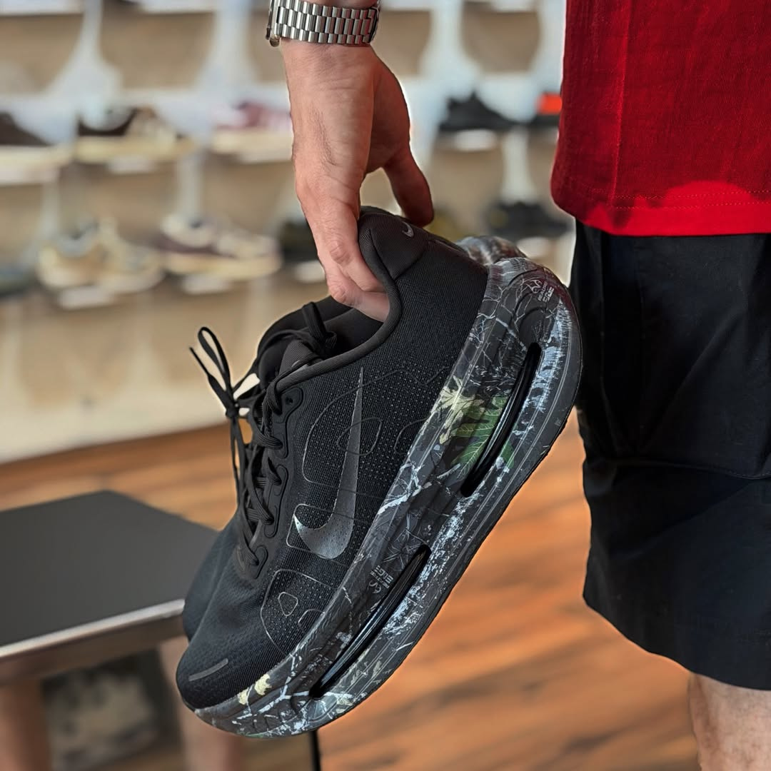 Tênis Nike Vomero Premium - Black Realtree