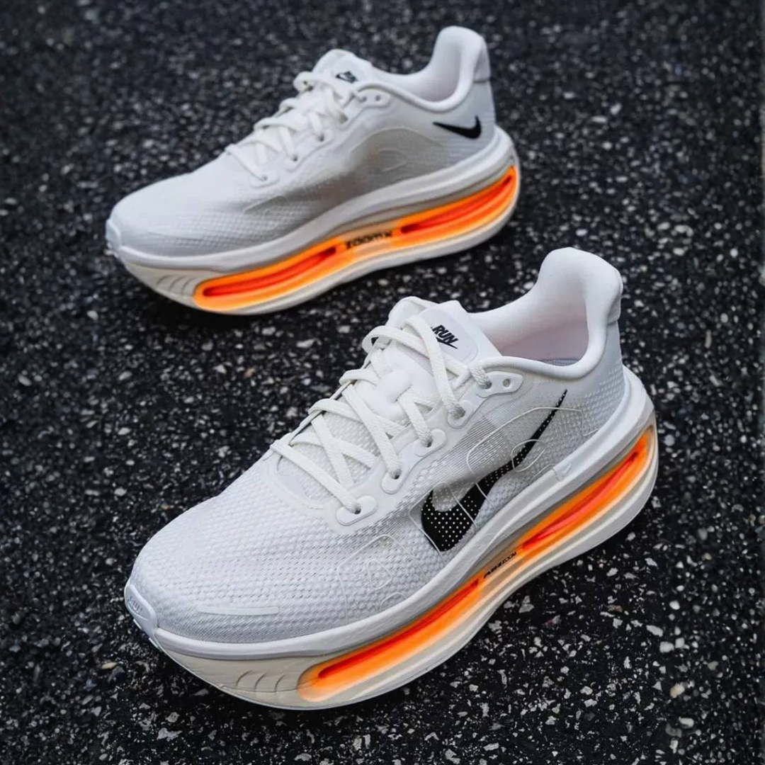 Tênis Nike Vomero Premium - Bege/Laranja