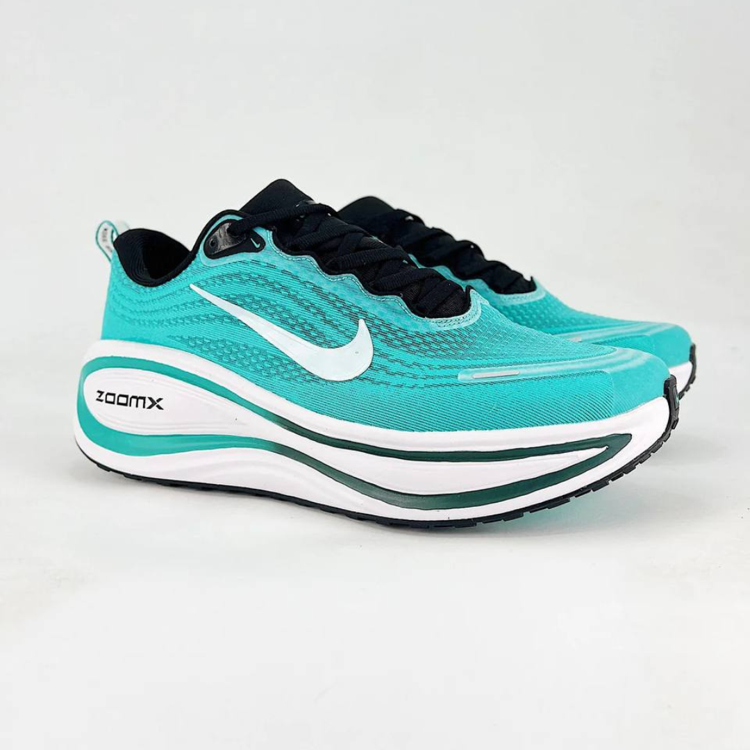 Tênis Nike Vomero Plus - Verde Água/Branco