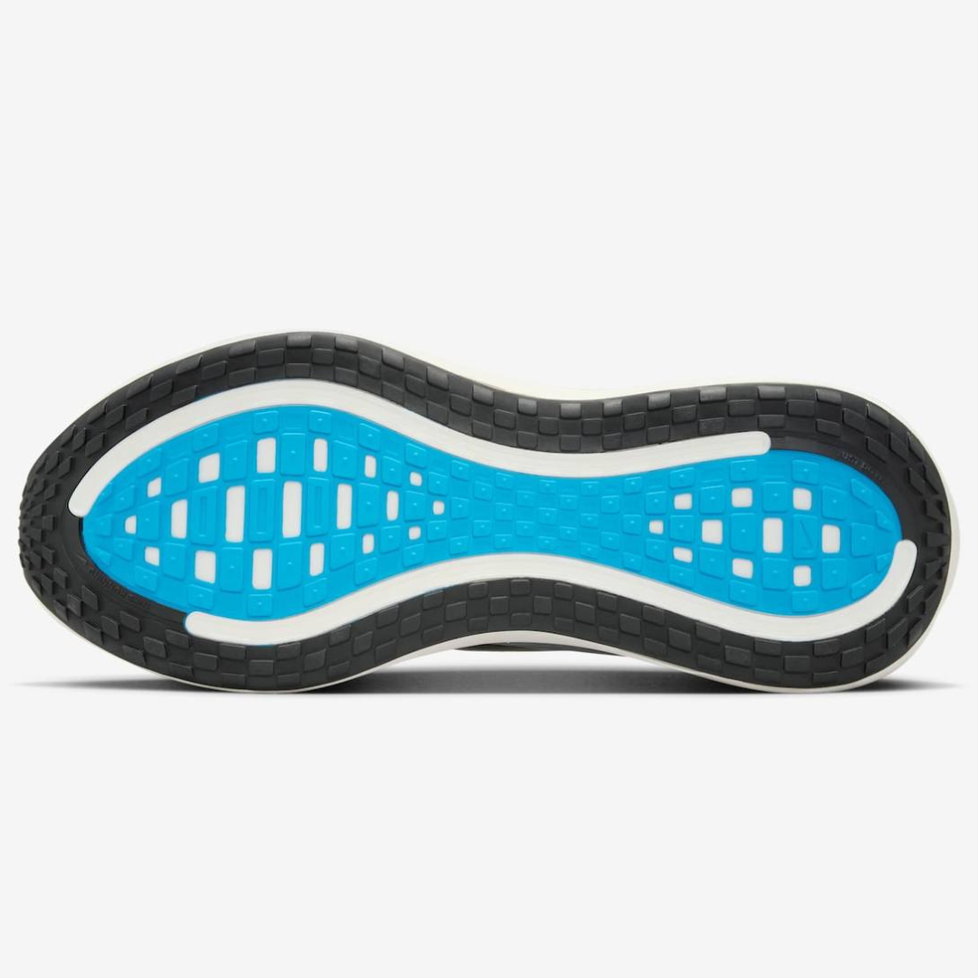 Tênis Nike Vomero Plus - Branco/Azul
