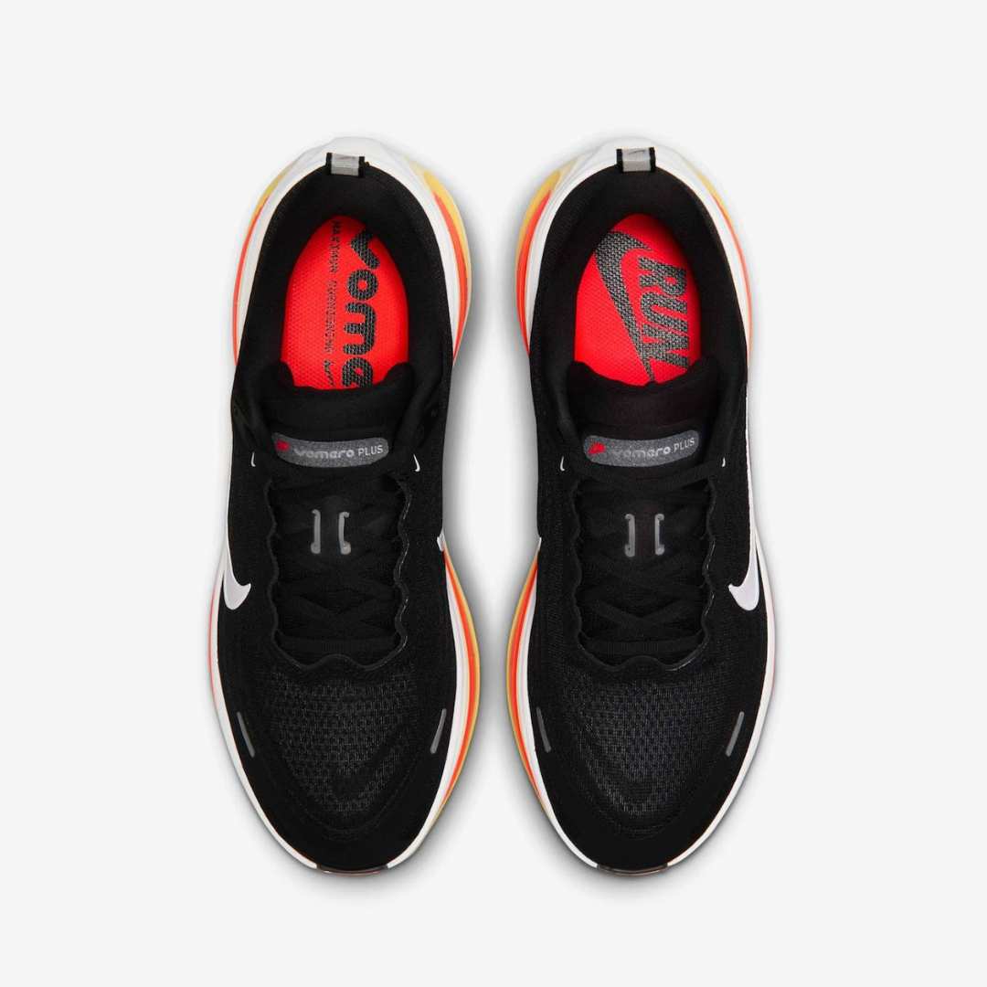 Tênis Nike Vomero Plus - Preto/Vermelho