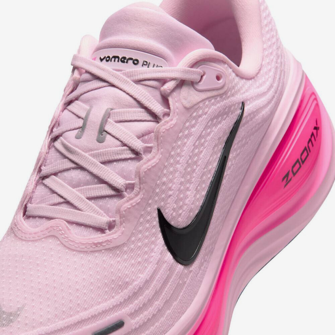 Tênis Nike Vomero Plus - Rosa Claro/Rosa Pink
