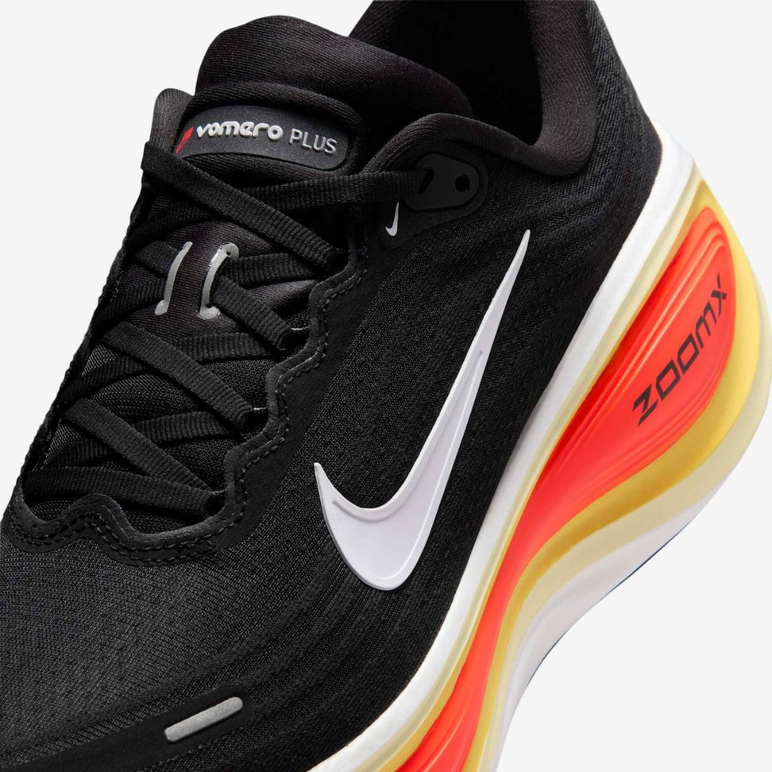 Tênis Nike Vomero Plus - Preto/Vermelho
