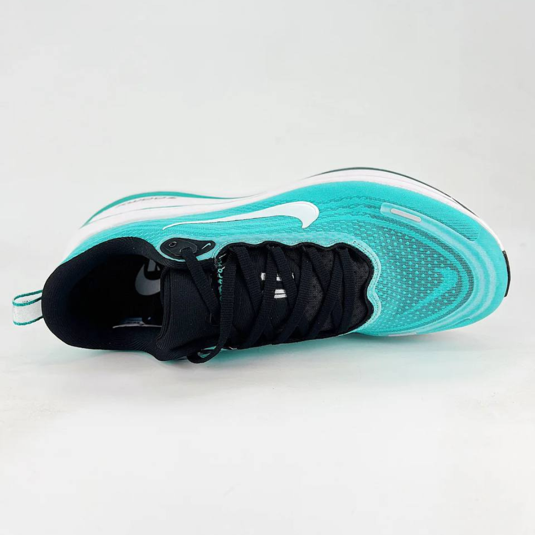 Tênis Nike Vomero Plus - Verde Água/Branco