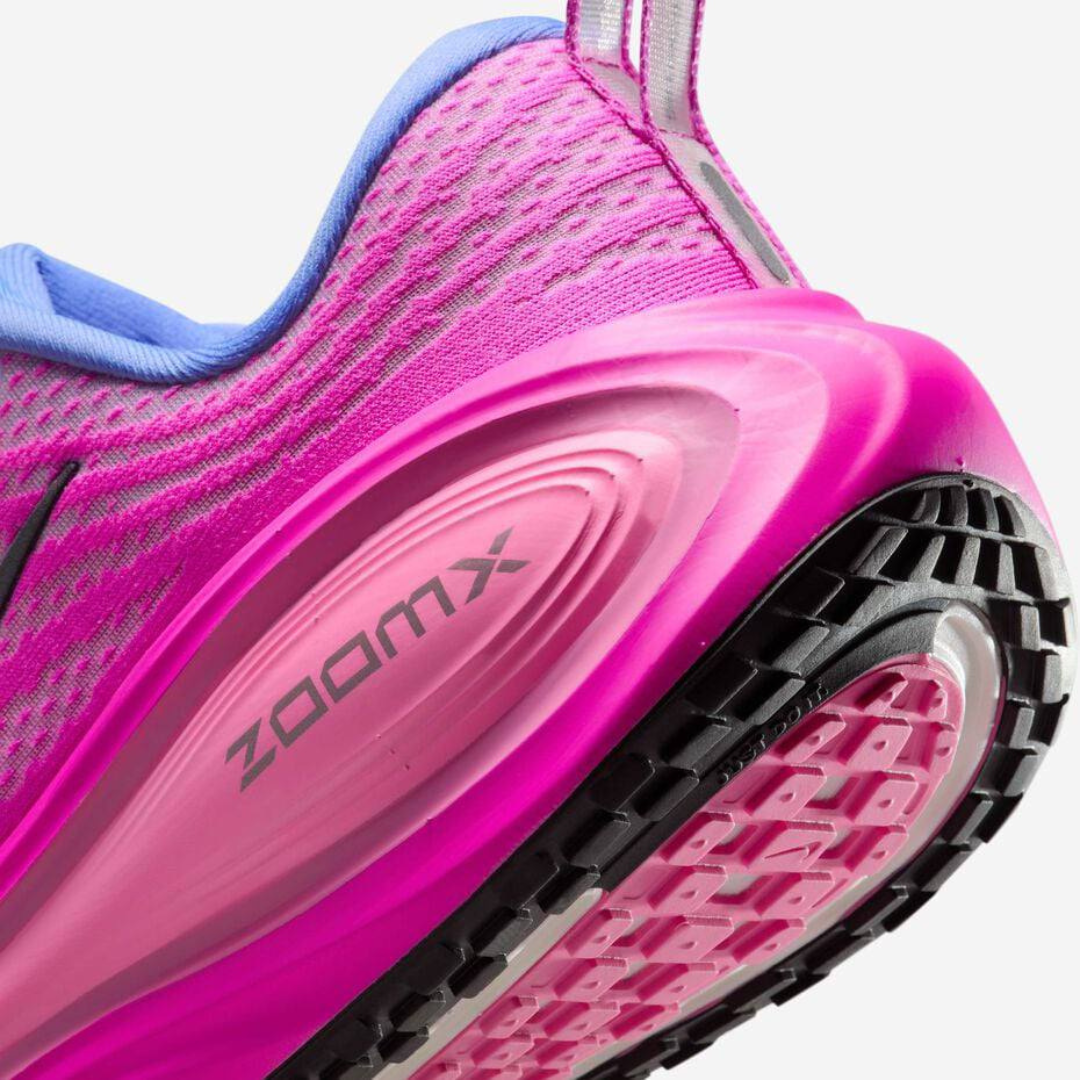 Tênis Nike Vomero Plus - Royal Pulse/Rosa Fogo