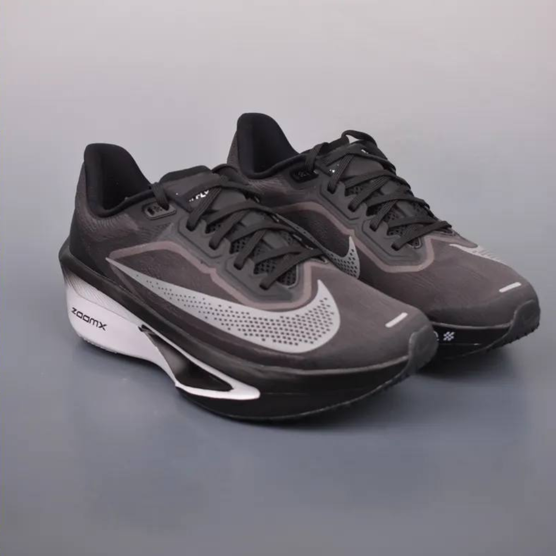 Tênis Nike Zoom Fly 6 - Preto/Branco