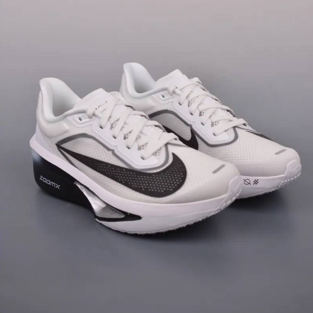 Tênis Nike Zoom Fly 6 - Branco/Preto