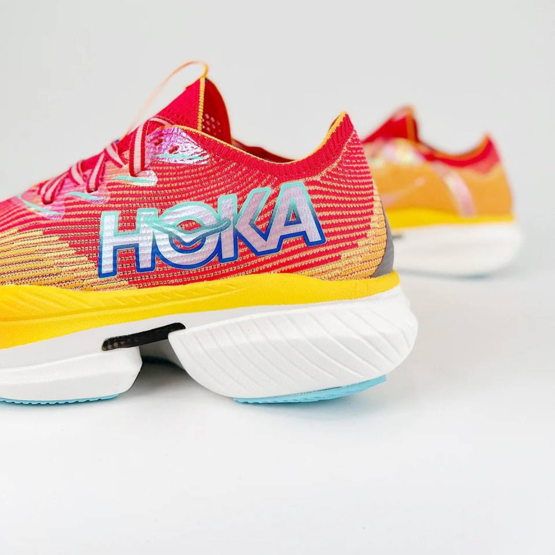 Tênis Hoka Cielo X1 Unissex - Cerise/Solar Flare