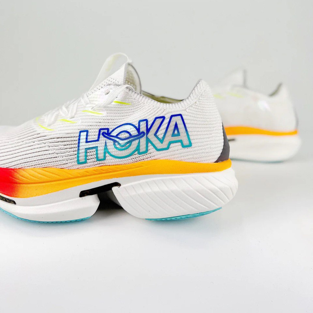 Tênis Hoka Cielo X1 Unissex - Frost/Cerise