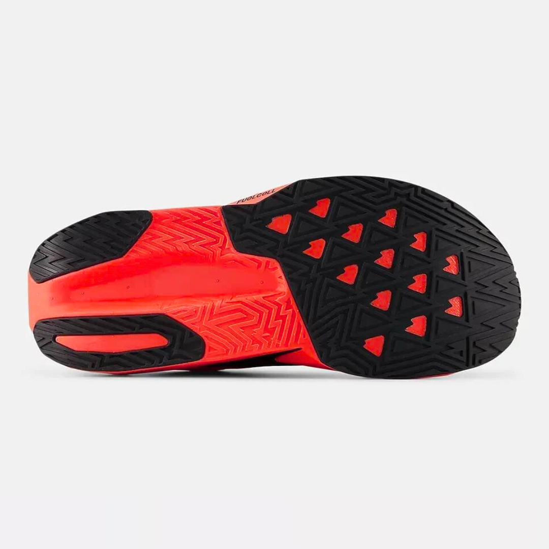 Tênis New Balance Fuelcell Rebel V5 - Urgent Red Black