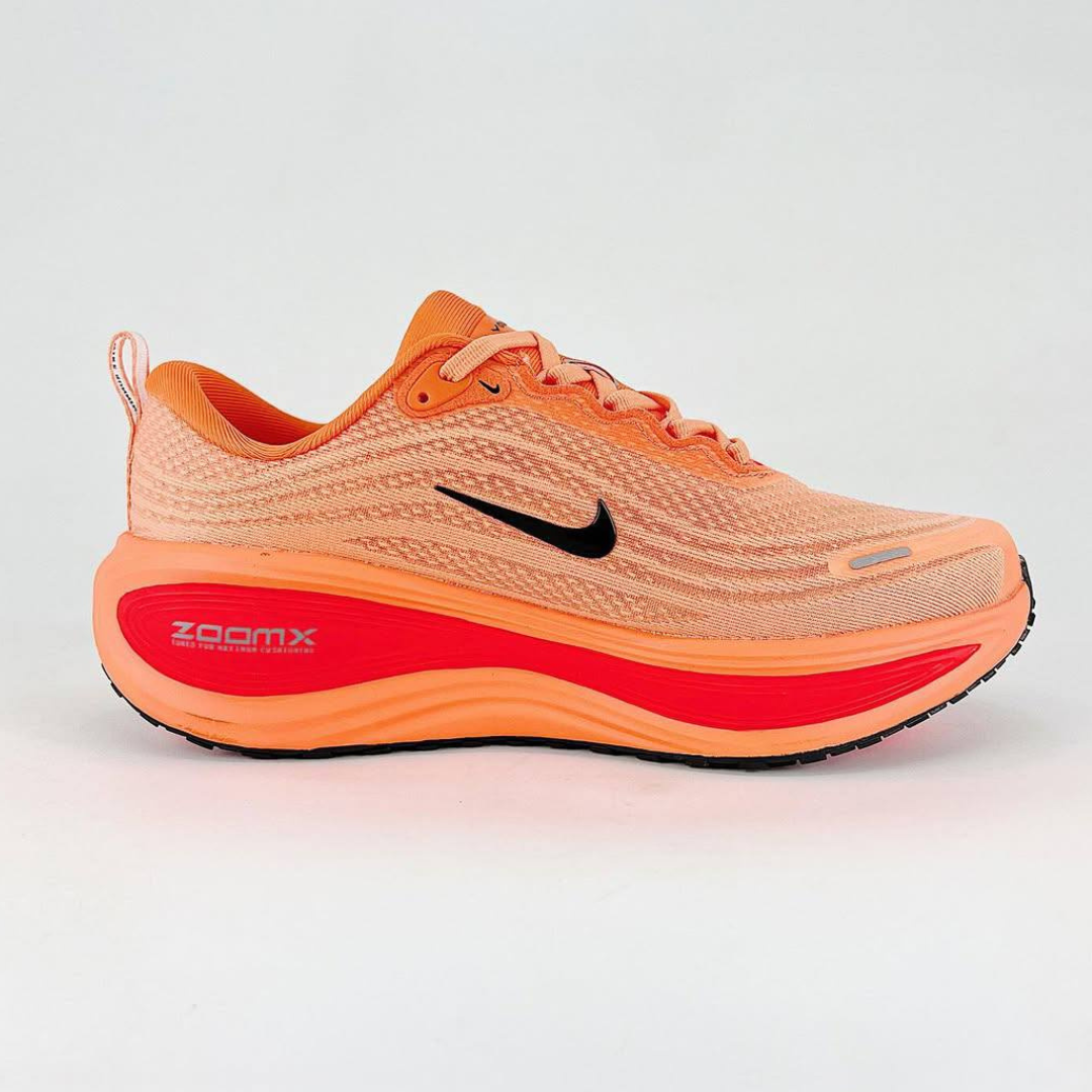 Tênis Nike Vomero Plus - Laranja/Vermelho
