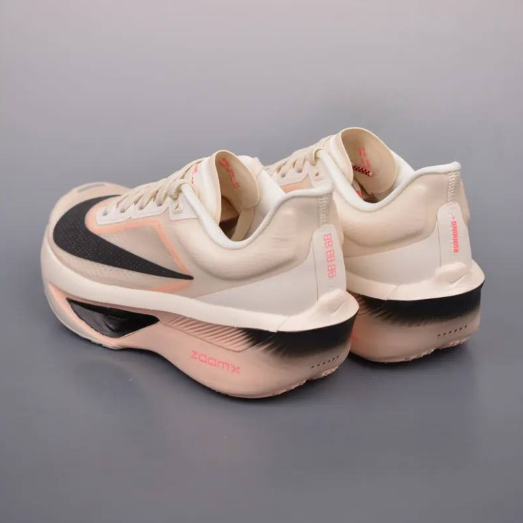 Tênis Nike Zoom Fly 6 - Bege