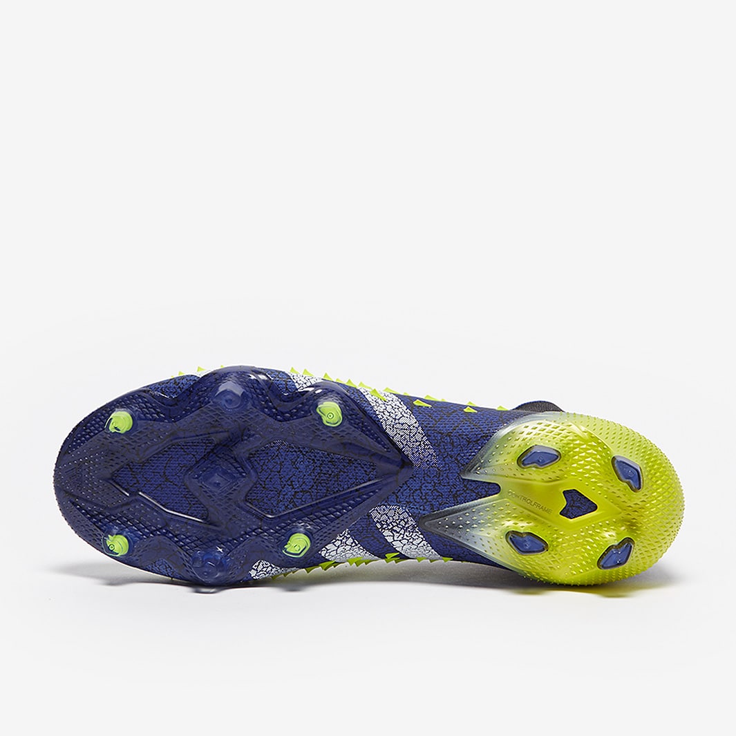 Chuteira Adidas Predator Freak + Superlative