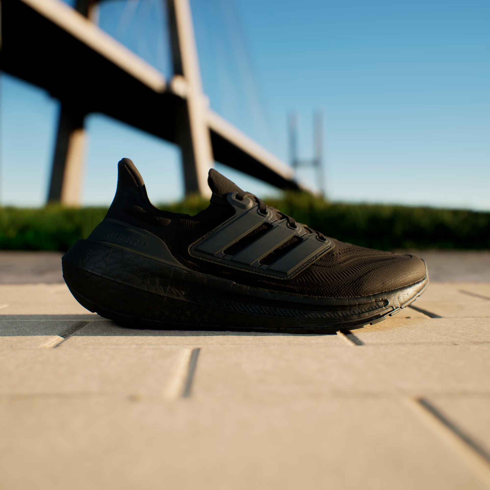 Tênis Adidas Ultraboost Light 23 All Black
