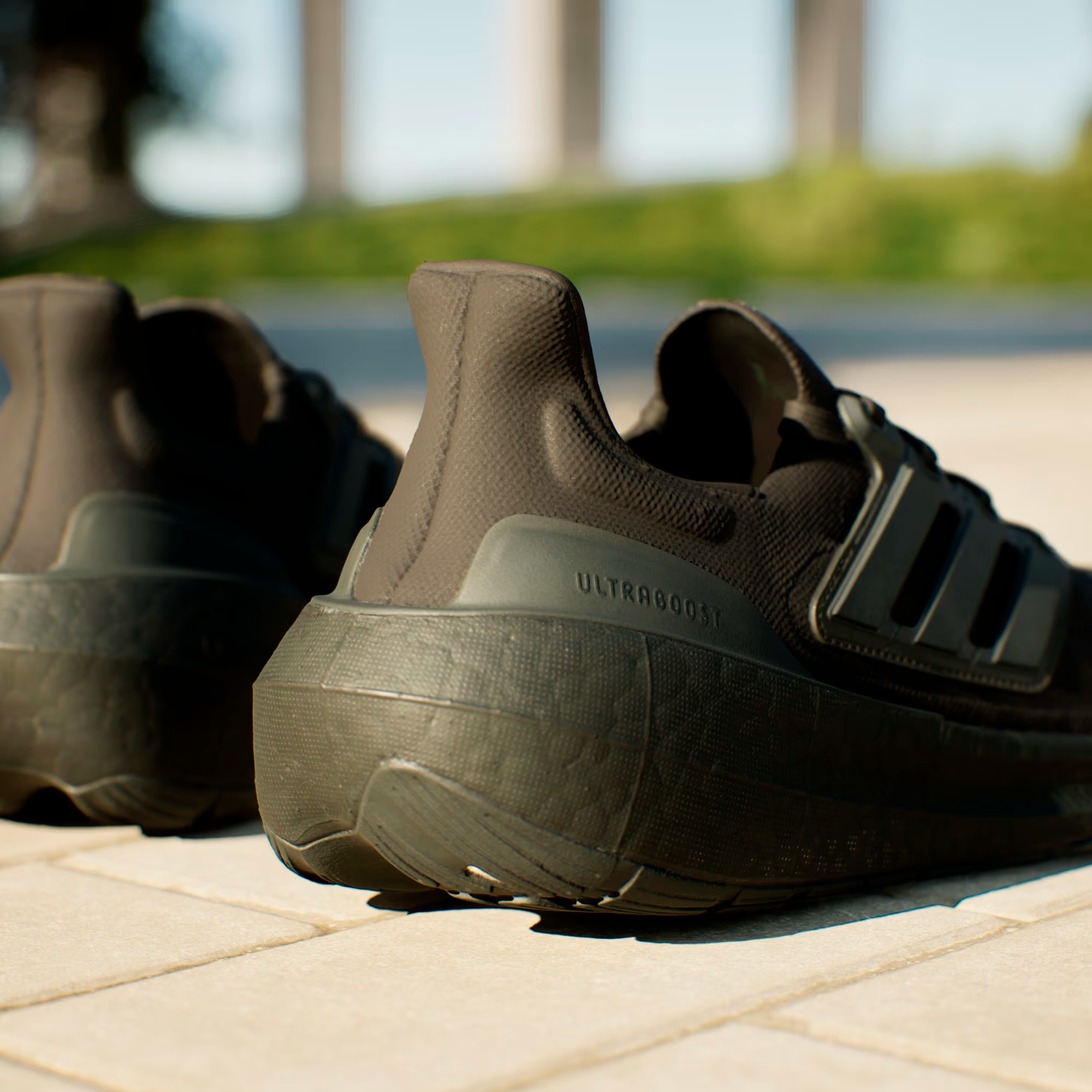 Tênis Adidas Ultraboost Light 23 All Black