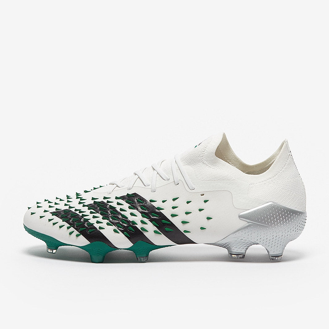 Chuteira Adidas Predator Freak .1 Low EQT