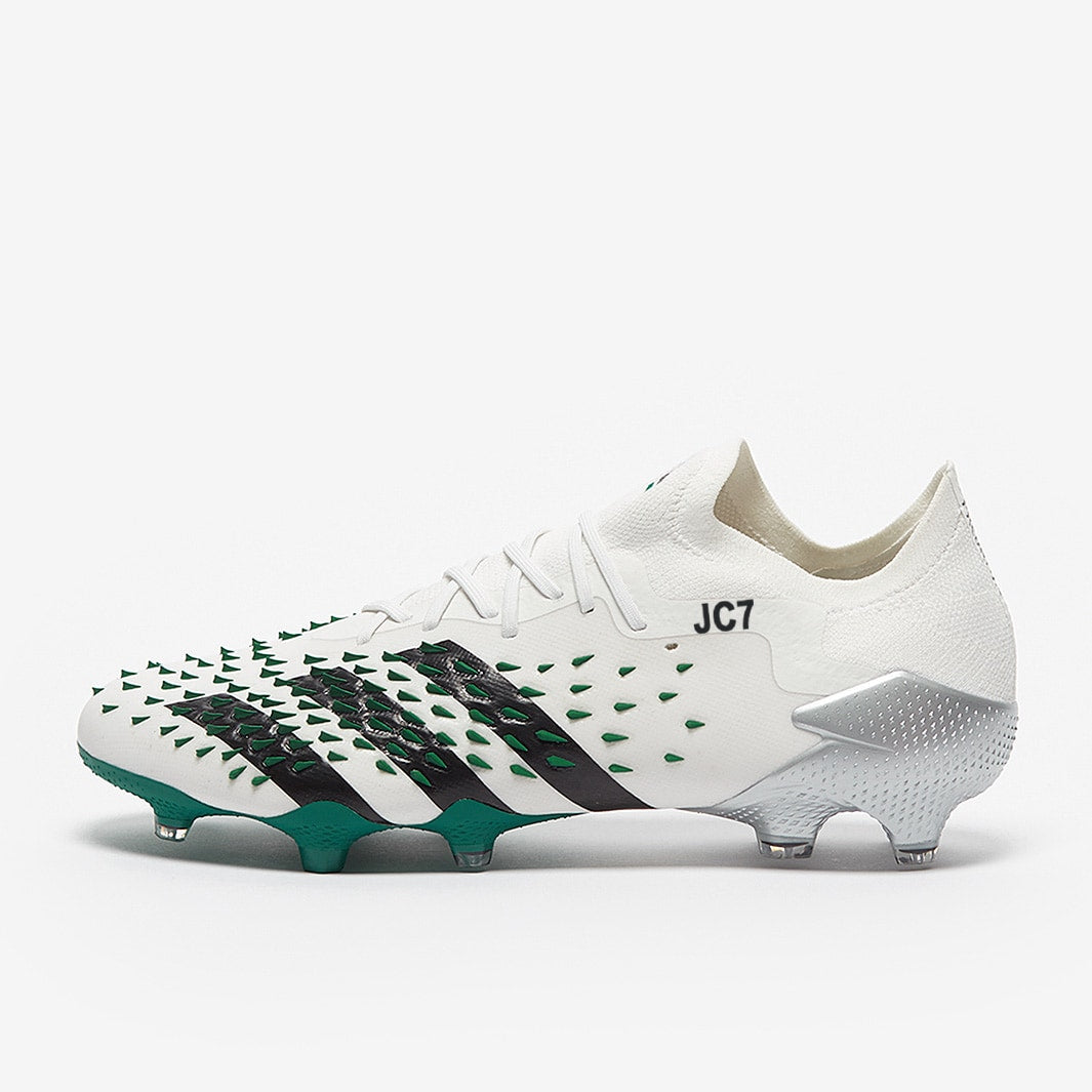Chuteira Adidas Predator Freak .1 Low EQT