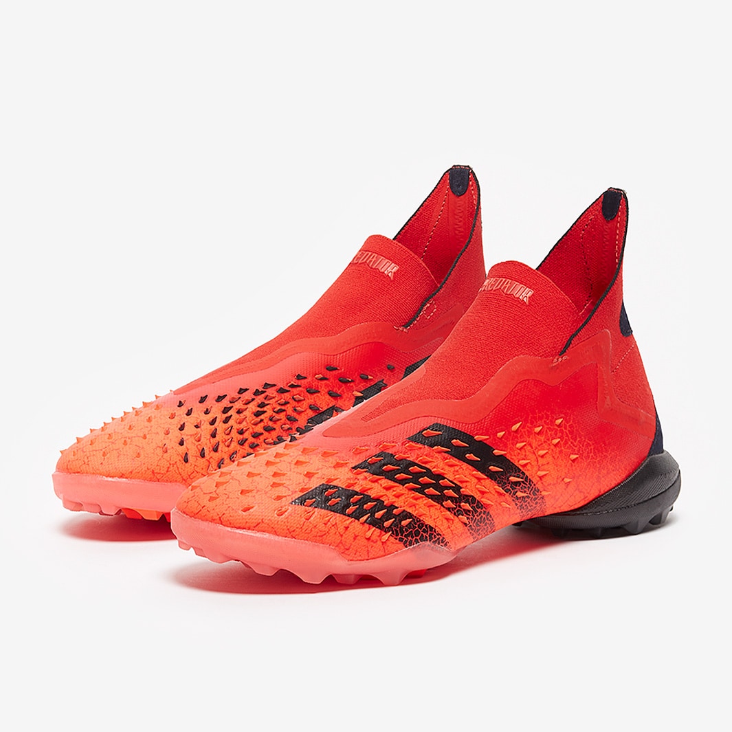 Chuteira Adidas Predator Freak + Society Meteorite