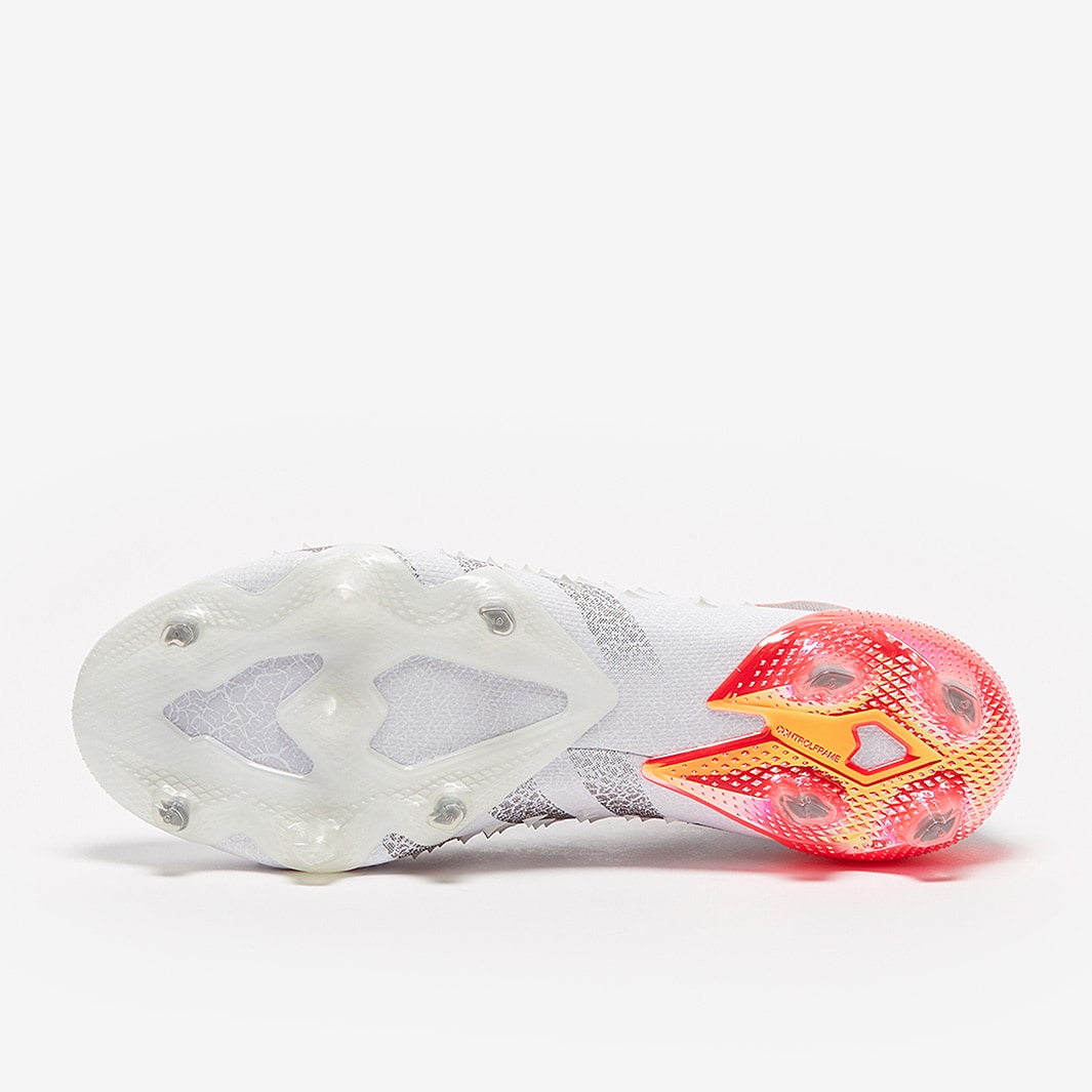 Chuteira Adidas Predator Freak + White Spark