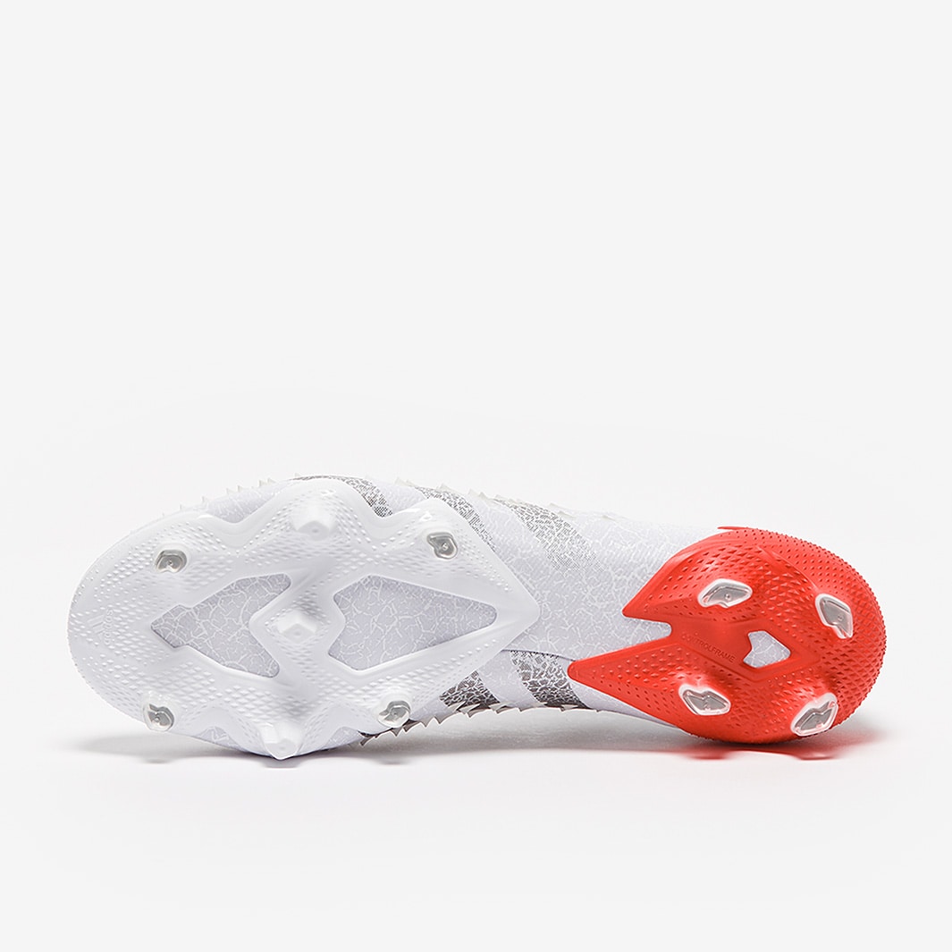 Chuteira Adidas Predator Freak .1 Low White Spark