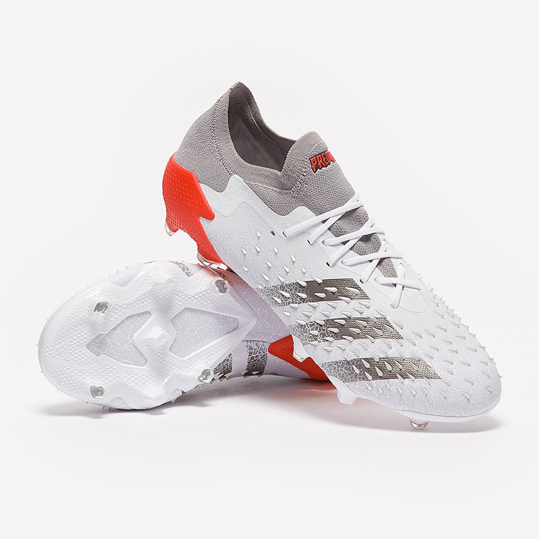 Chuteira Adidas Predator Freak .1 Low White Spark