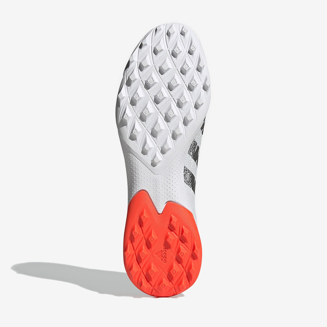 Chuteira Adidas Predator Freak .3 Low Society White Spark
