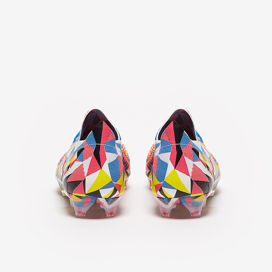 Chuteira Adidas Predator Edge .1 Low Geometric