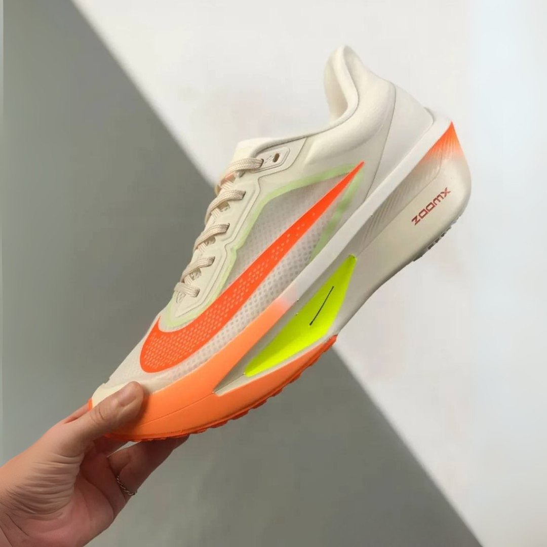 Tênis Nike Zoom Fly 6 - Bege/Laranja
