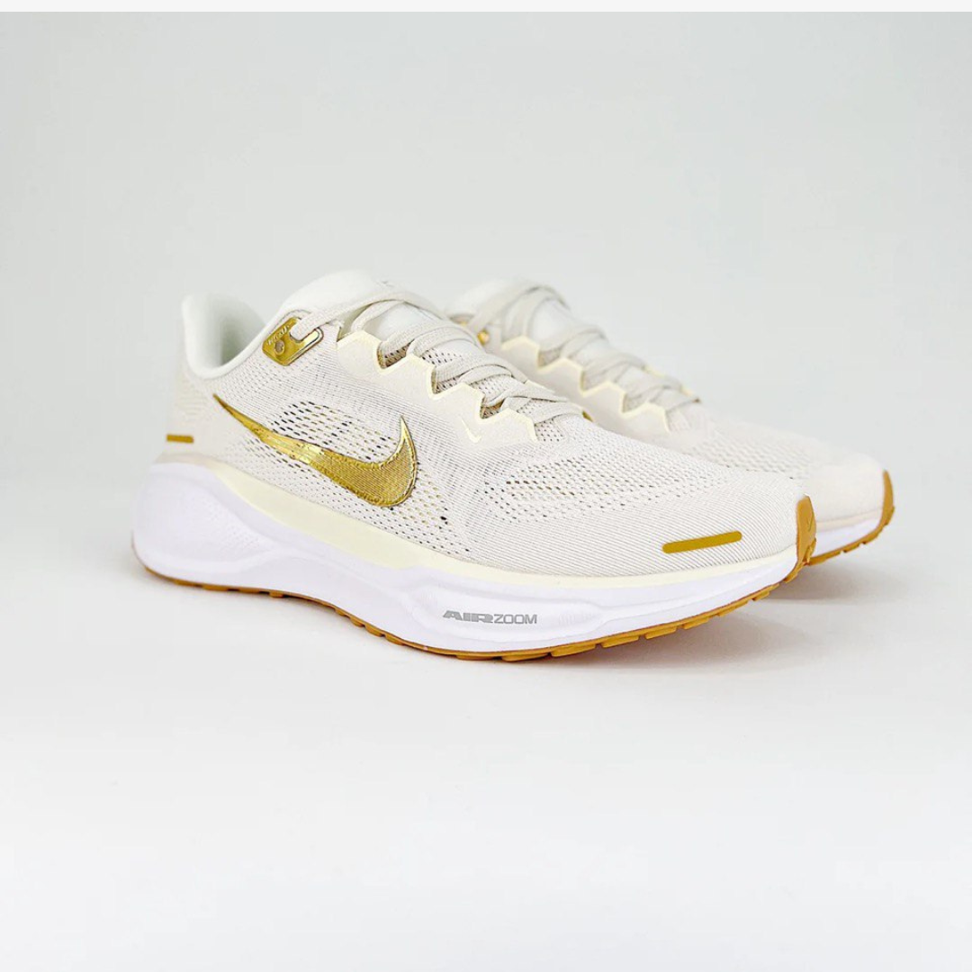 Tênis Nike Air Zoom Pegasus 41 - Bege/Dourado