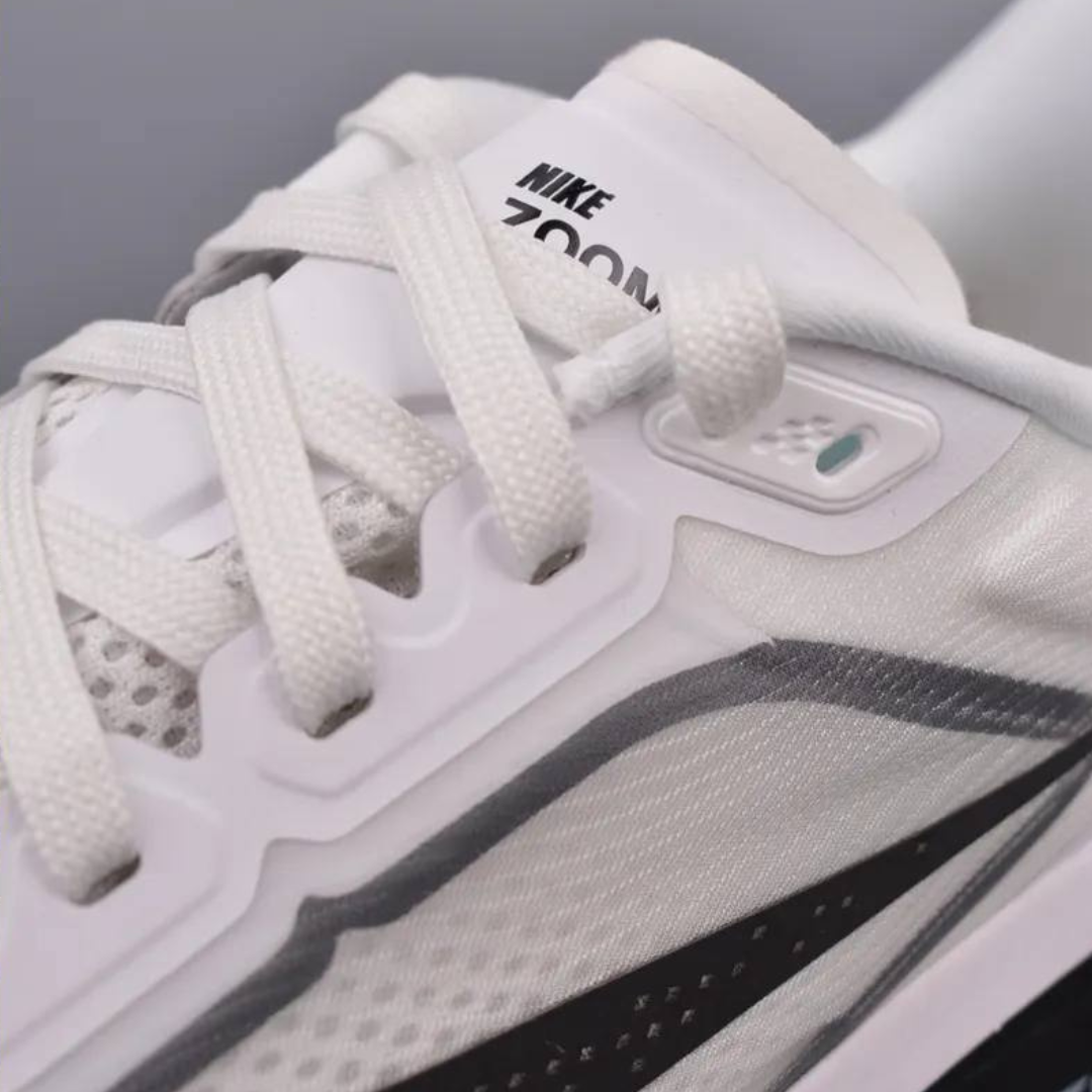 Tênis Nike Zoom Fly 6 - Branco/Preto