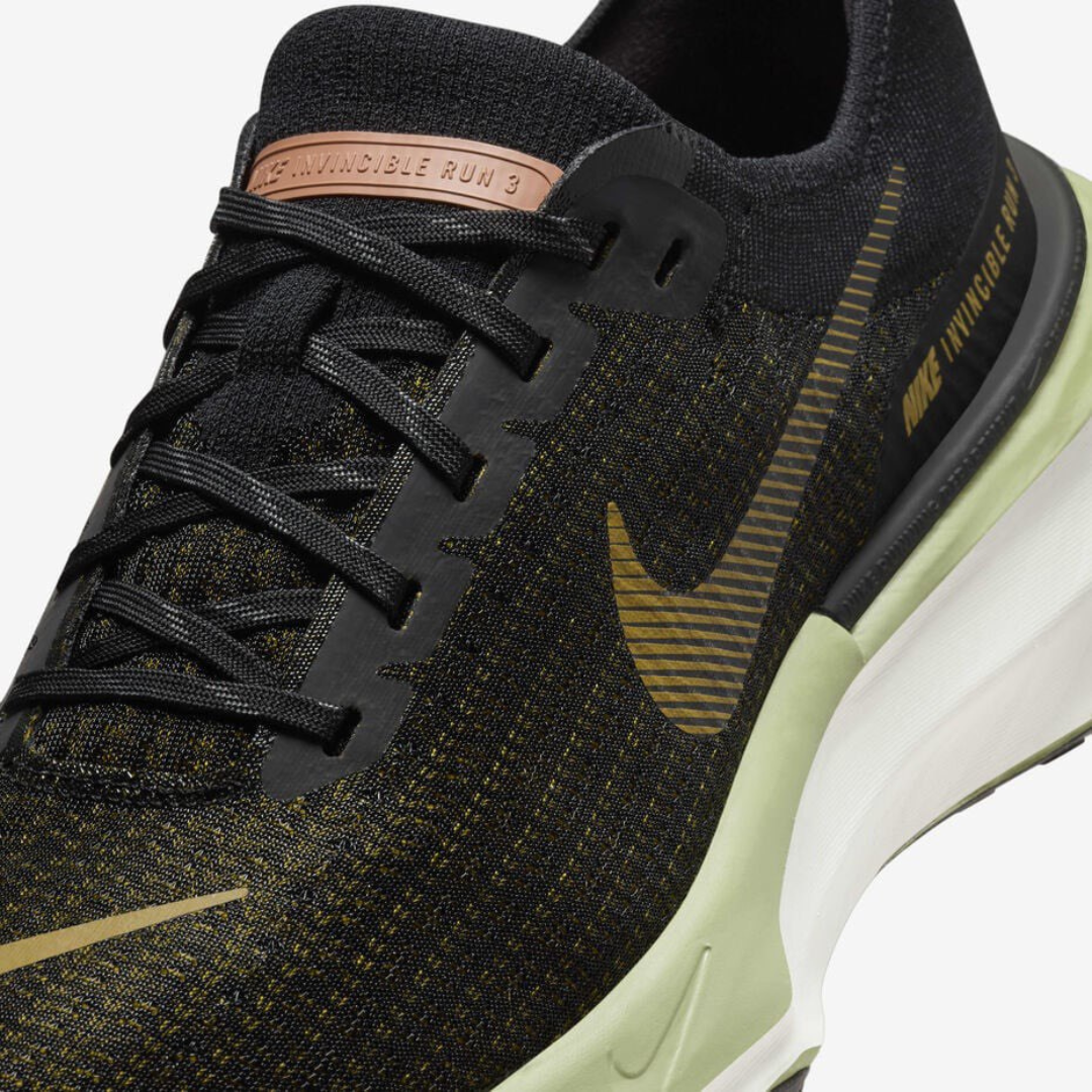 Tênis Nike Invincible Run 3 - Preto/Bronze