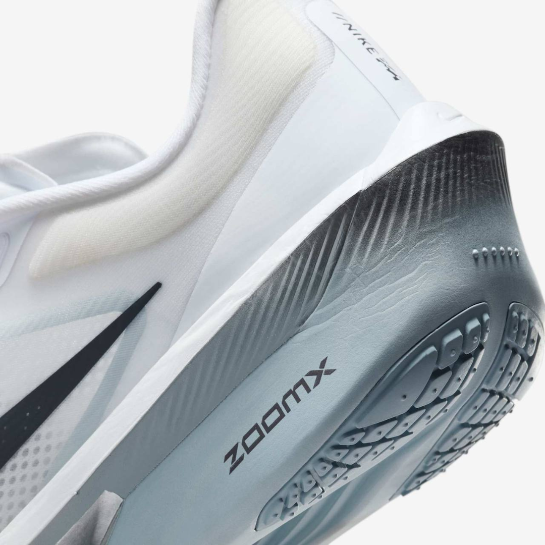 Tênis Nike Zoom Fly 6 - Branco/Cinza