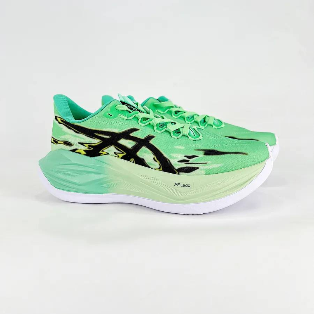 Tênis Asics Superblast 3 - Unissex - Verde/Preto
