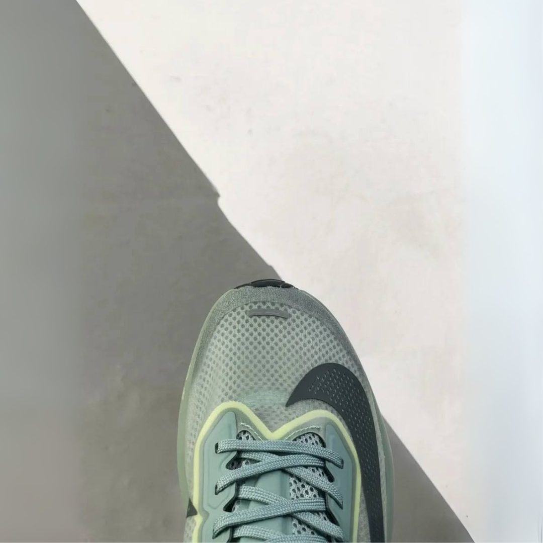 Tênis Nike Zoom Fly 6 - Verde Oliva