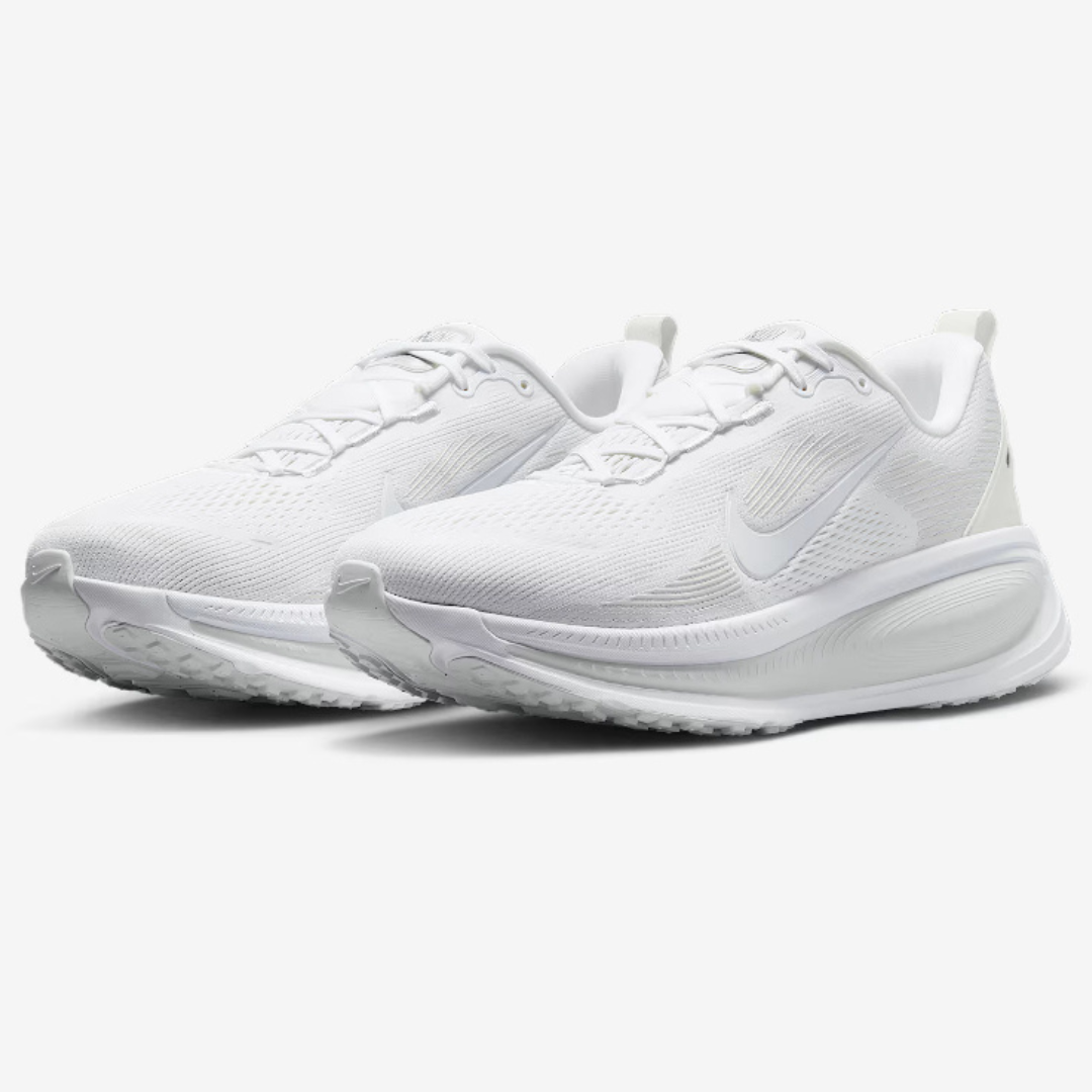 Tênis Nike Vomero 18 - Branco