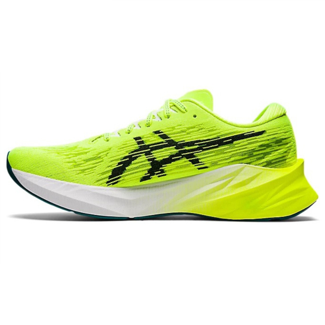 Tênis Asics Novablast 3 Verde fluorescente e Preto