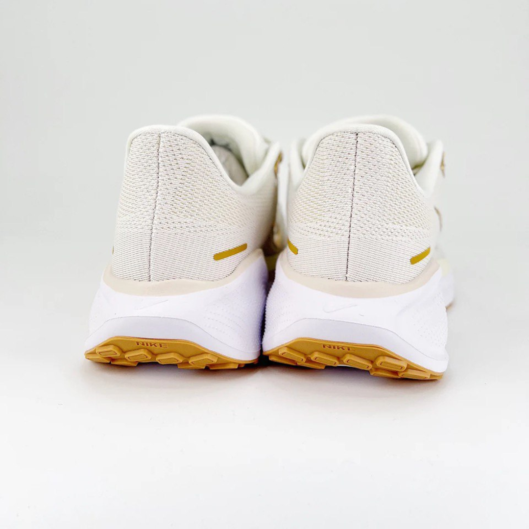 Tênis Nike Air Zoom Pegasus 41 - Bege/Dourado