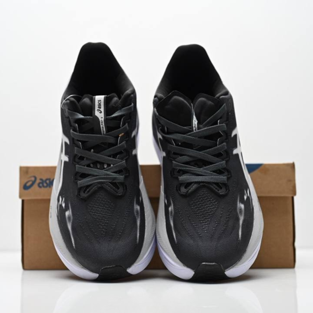 Tênis Asics Superblast 3 - Unissex - Preto/Branco/Cinza