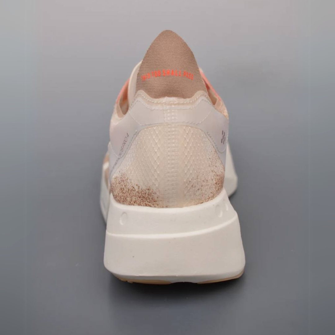 Tênis Adidas Adizero Adios Pro 4 Bege