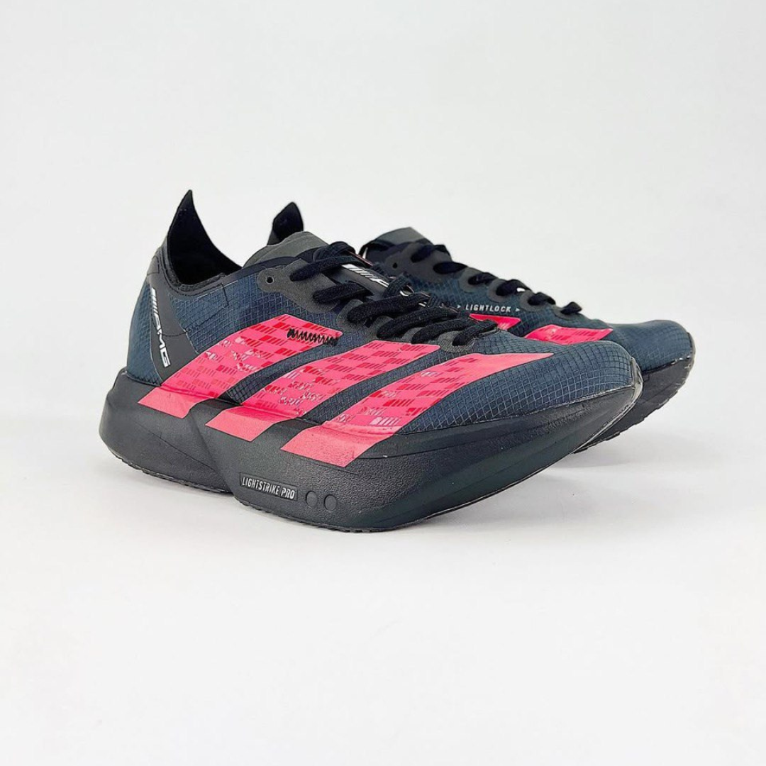 Tênis Adidas Adizero Adios Pro 4 Mercedes AMG Preto/Vermelho Lúcido